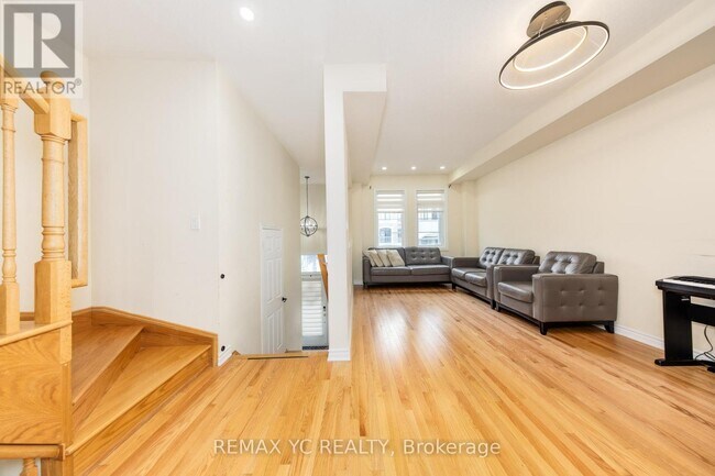 Building Photo - 58 Sandwell St