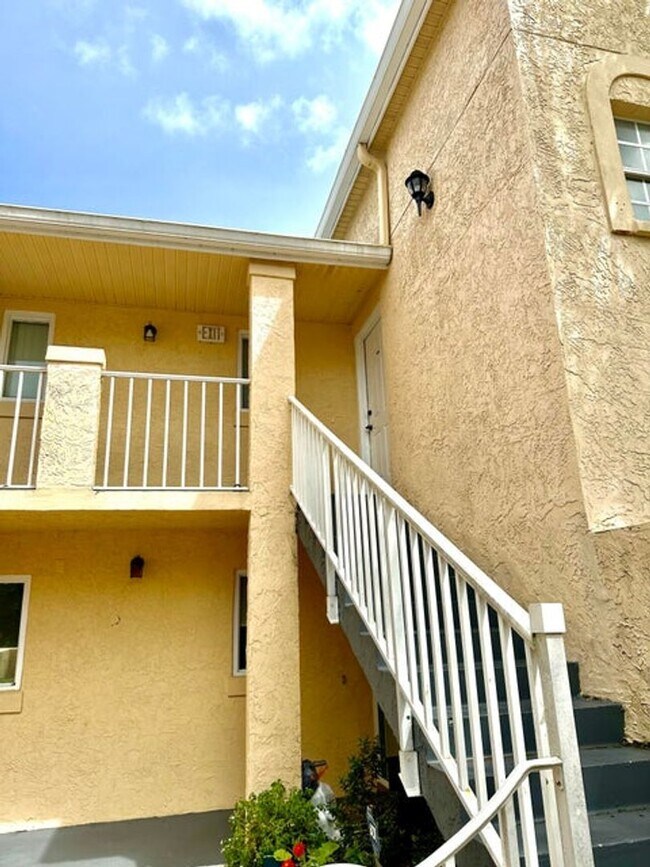 Foto del edificio - 1672 SE Green Acres Cir