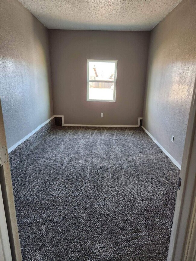 Foto del edificio - 3308 SE 55th St