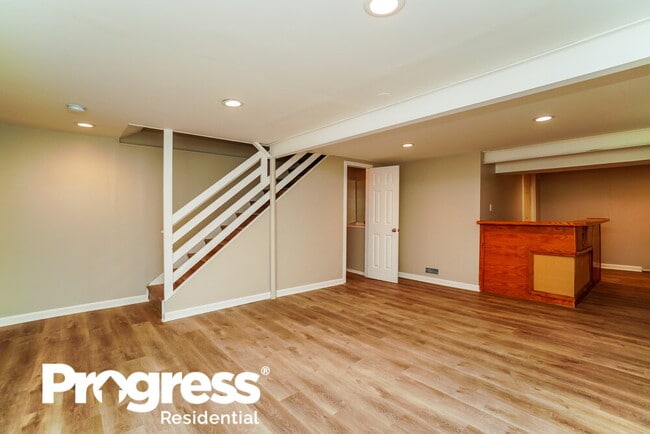 Building Photo - 2956 Footloose Dr