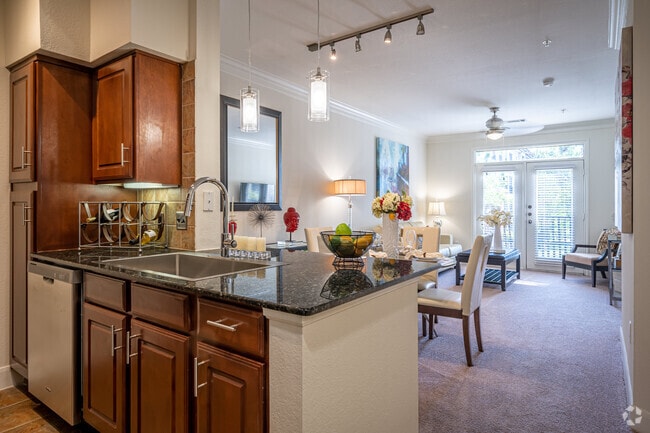 Limited Time Offer - 4 Weeks Free! - Limited Time Offer - 4 Weeks Free! Apartment