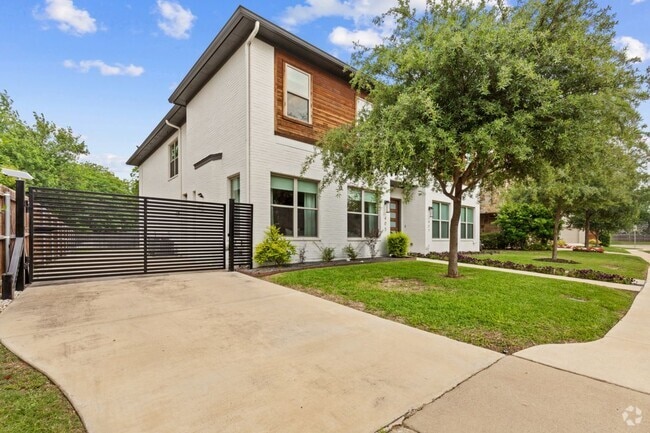 Building Photo - 405 Wimberly St
