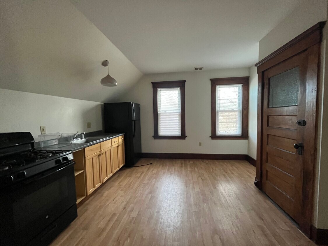 31 Maltby St Unit 3, New Haven, CT 06513 Apartments in New Haven, CT