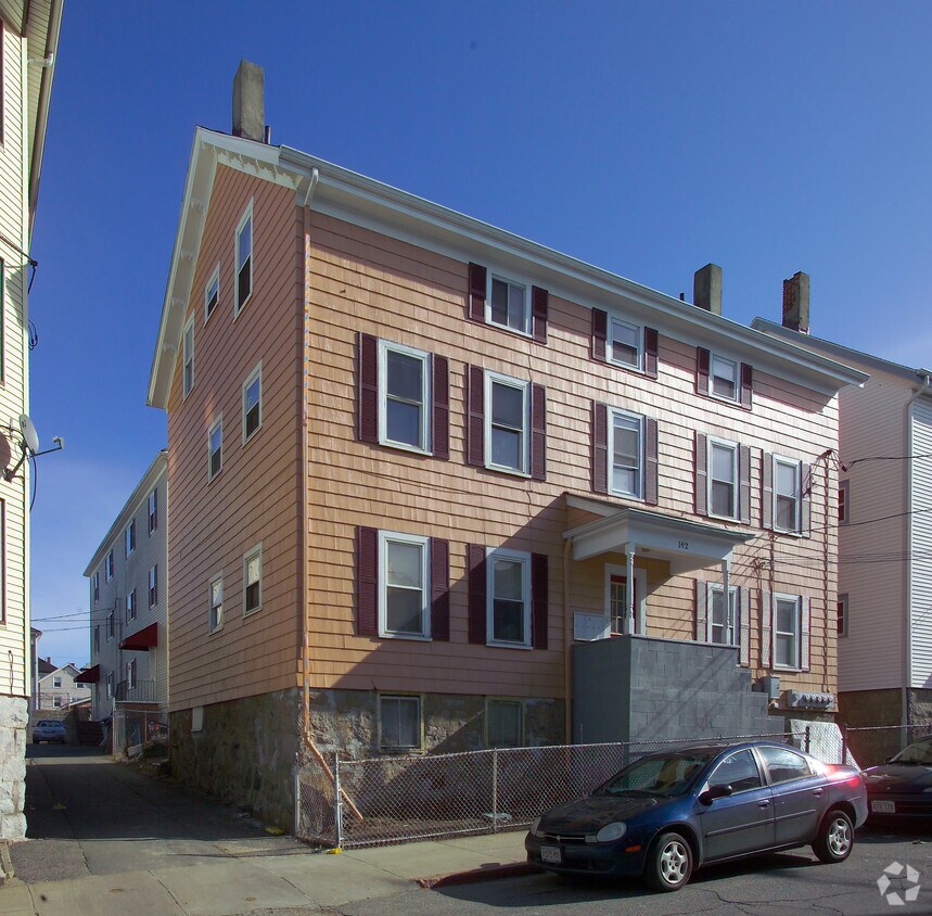 142 Fountain St, Fall River, MA 02721 Apartments in Fall River, MA