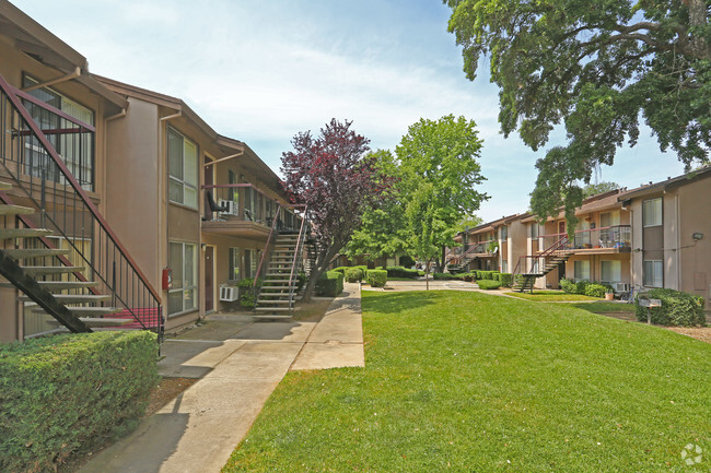 Building Photo - Sheraton Apartments