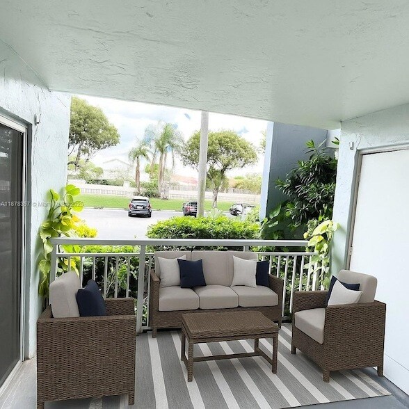 Foto del edificio - 8540 SW 212th St