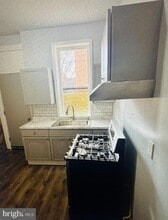 Building Photo - 2424 Woodbrook Ave