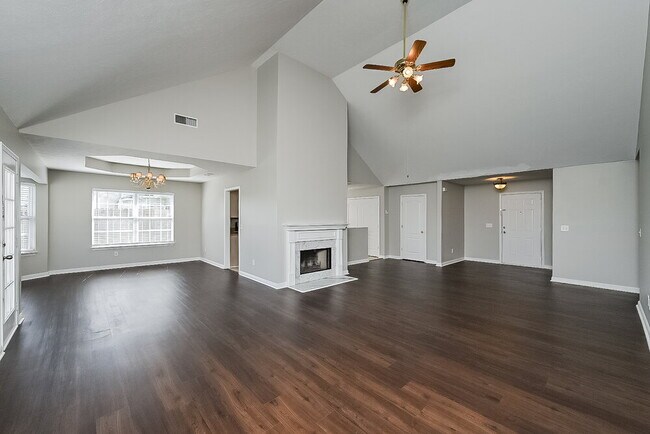 Building Photo - 373 Davids Way