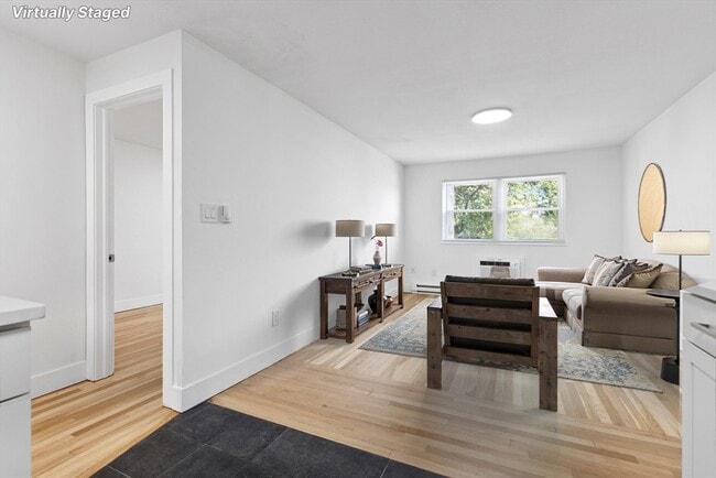 Building Photo - 303 Broadway