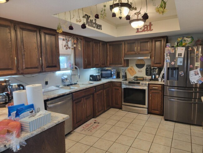 Building Photo - 717 Ridge Pl