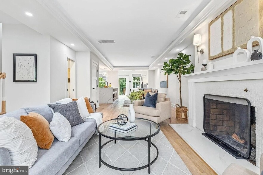 Foto del edificio - 3525 16th St NW