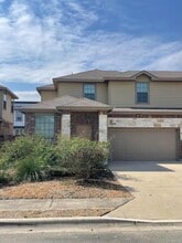 Building Photo - 118 Creekside Villa Dr