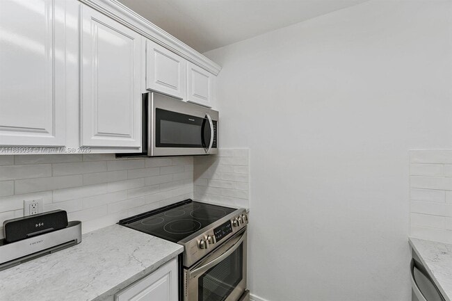 Foto del edificio - 725 Hummingbird Way