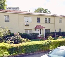 Building Photo - 28 Majorca Ave