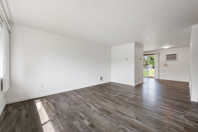 Foto del edificio - 219 E Hawthorne Rd