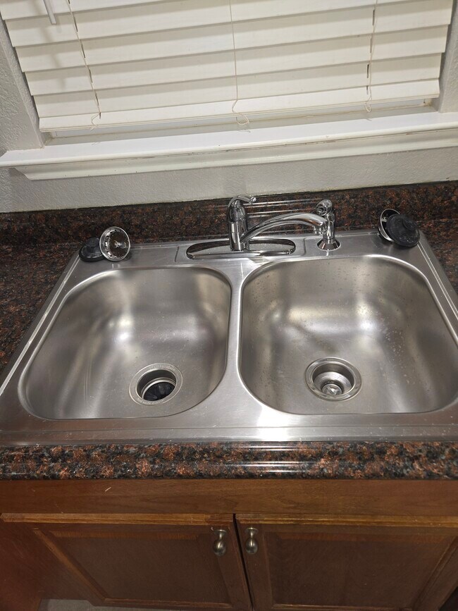 Foto del edificio - 3729 Peach St