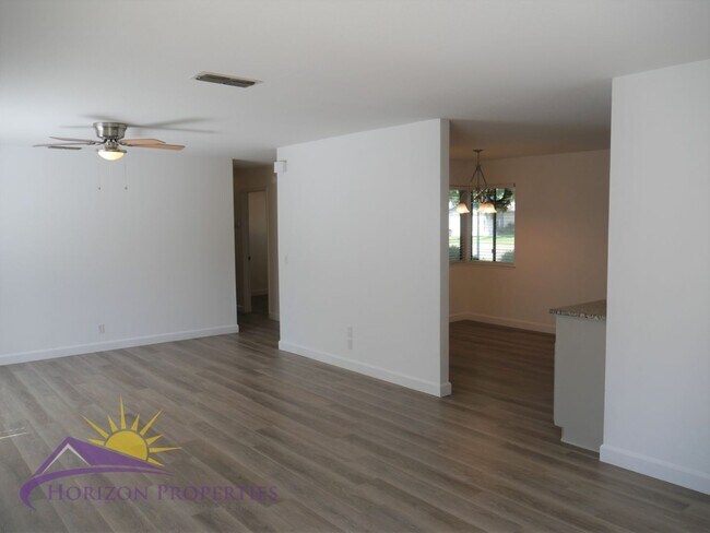 Foto del edificio - 3 Bed 2 Bath 1,306sqft Single Family Home ...