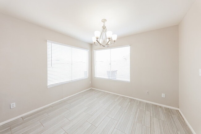 Building Photo - 8609 W Townley Ave