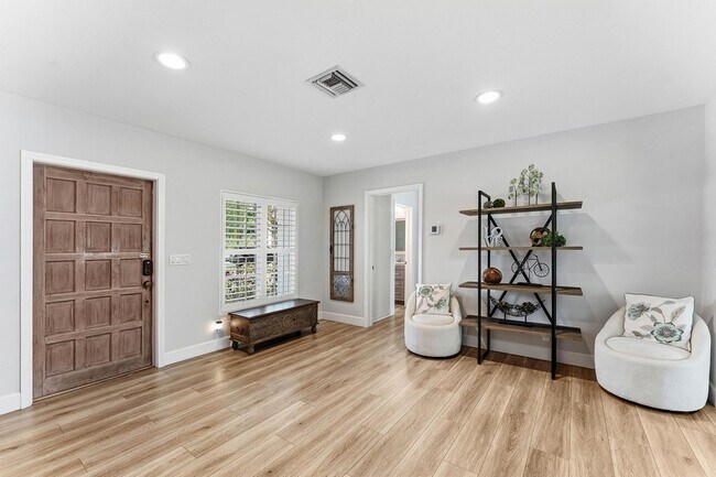 Foto del edificio - 20 NW 11th St