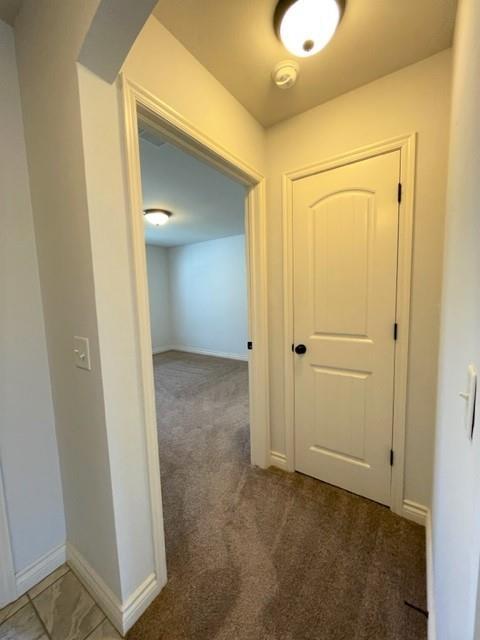 Building Photo - 825 Barbaroot Dr