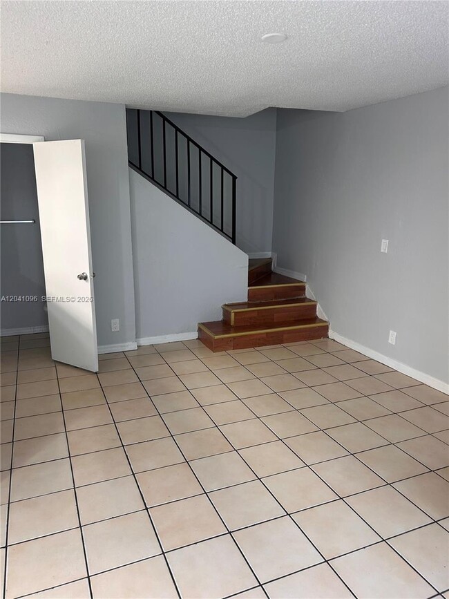 Building Photo - 2091 Ilene Ct