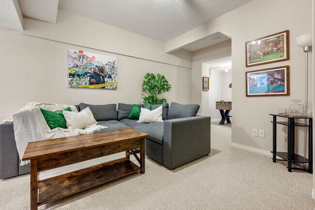 Photo du bâtiment - 149-123 23 Ave NW