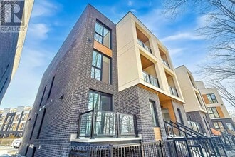 Building Photo - 170 Clonmore Dr
