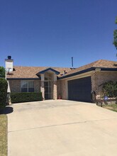 Building Photo - 4605 Loma De Plata Dr