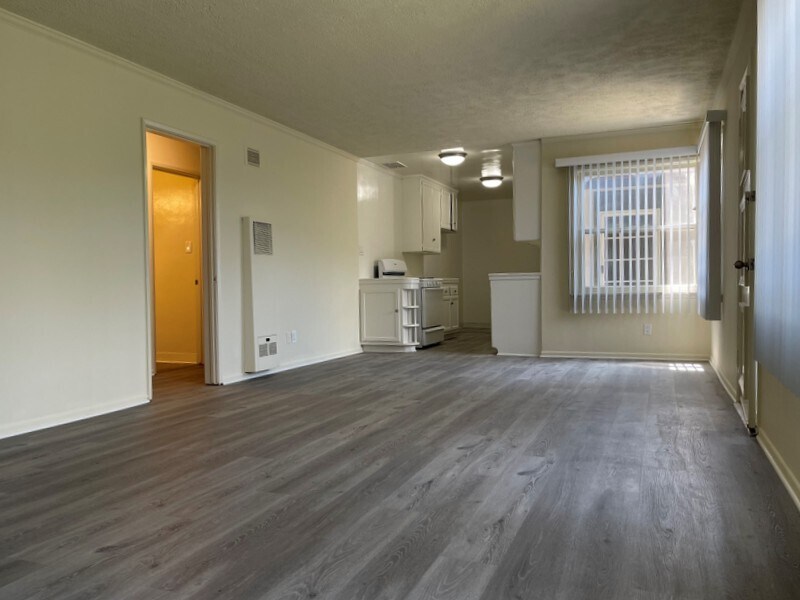 Foto del edificio - 16459 Sunset Blvd