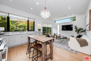 Building Photo - 1216 1/2 Arizona Avenue, Santa Monica, CA 90404 - 2 BR 3 BA house