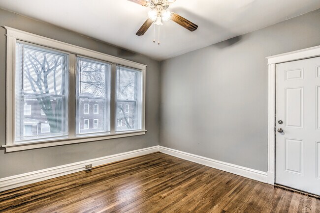 Family Room - 2623 Minnesota Ave