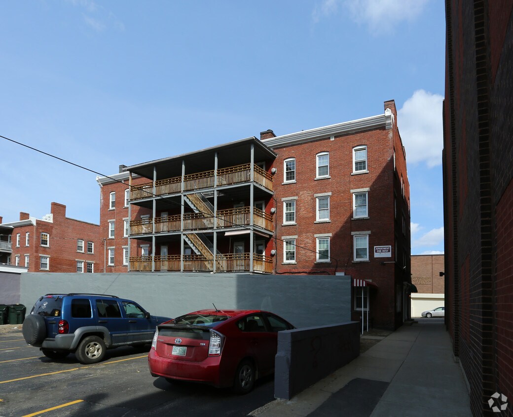 Primary Photo - 54 Mechanic St