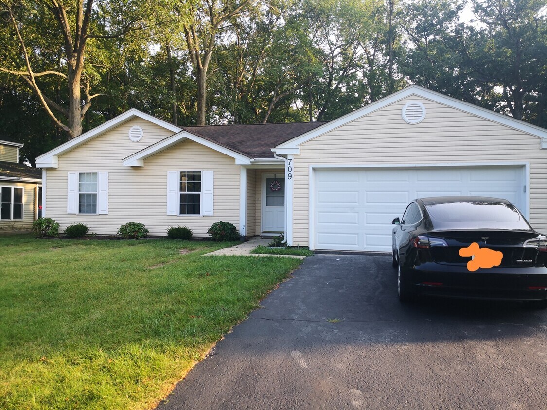Primary Photo - 709 Dartmouth Dr