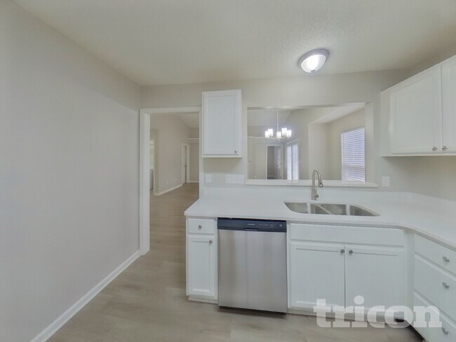 Building Photo - 7932 Sir Barton Ct