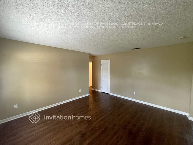 Foto del edificio - 813 Senate Ct