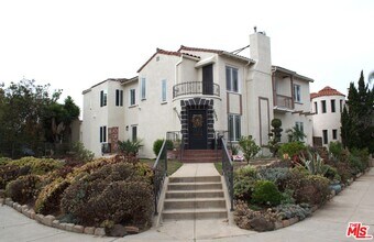 Building Photo - 1303 S Tremaine Ave