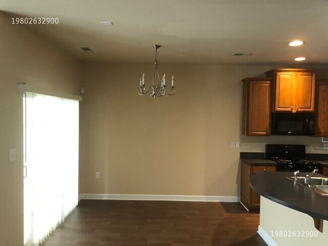 Foto del edificio - 2146 Shady Pond Dr