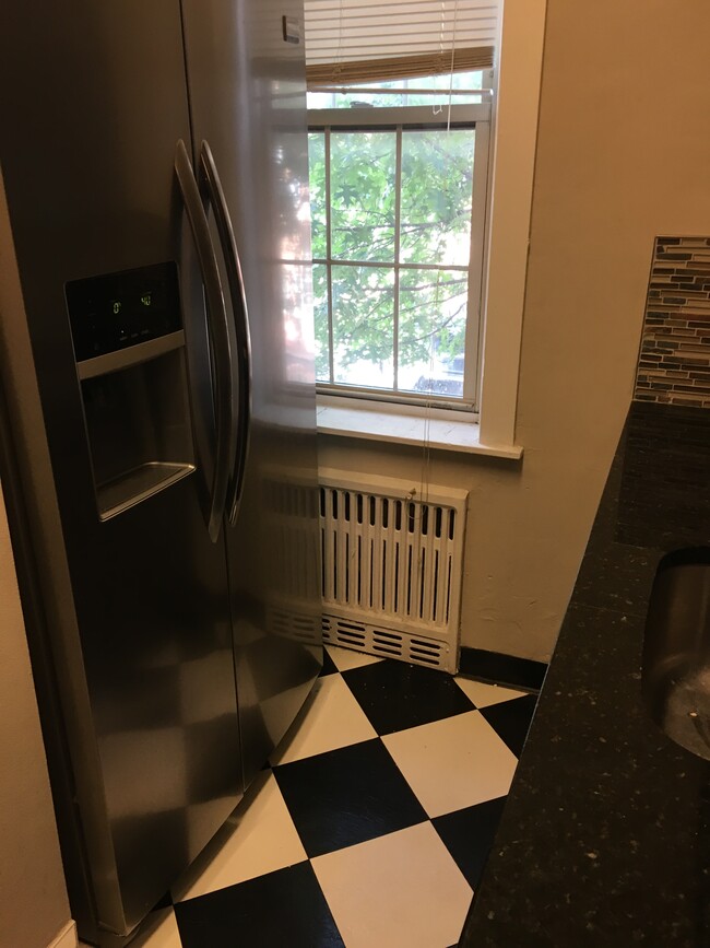 Foto del edificio - 329 Spruce St
