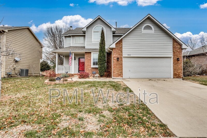 Foto principal - 512 N Ridgehurst St