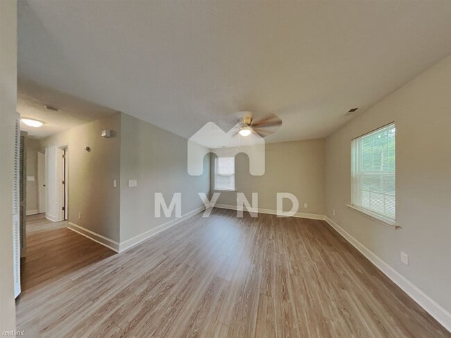 Building Photo - 3 br, 1 bath House - 1015 Fairview St