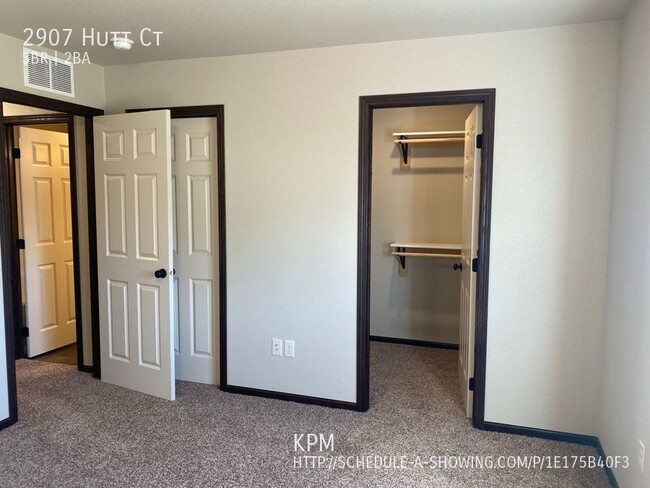 Building Photo - 2907 Hutt Ct