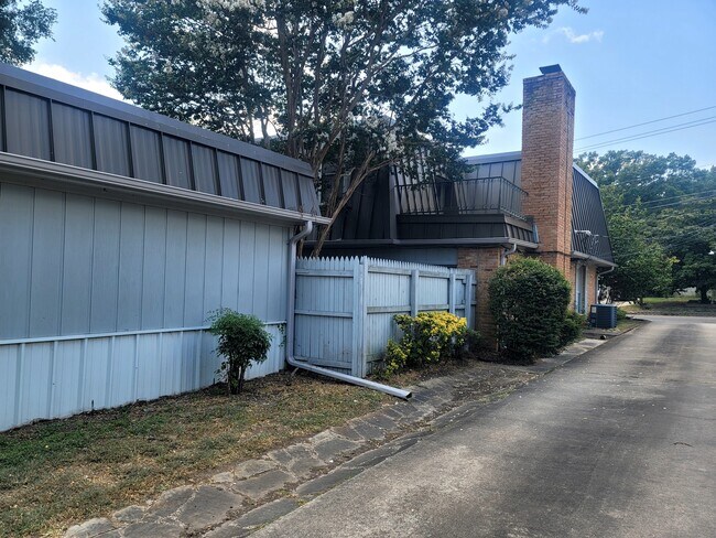 Foto del edificio - 2820 N Fourth St