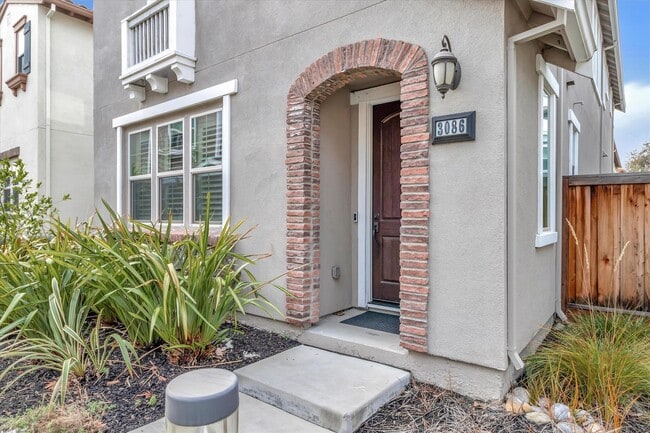 Building Photo - Wow! What a Great Home! Available Soon!
