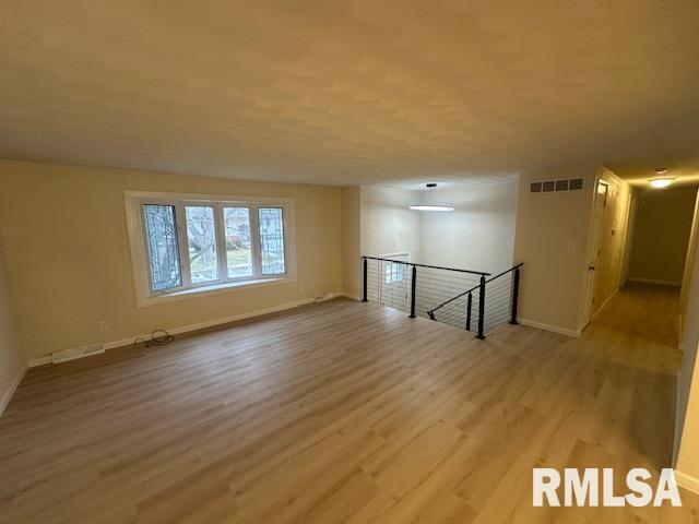 Foto del edificio - 7414 N Parliament Pl