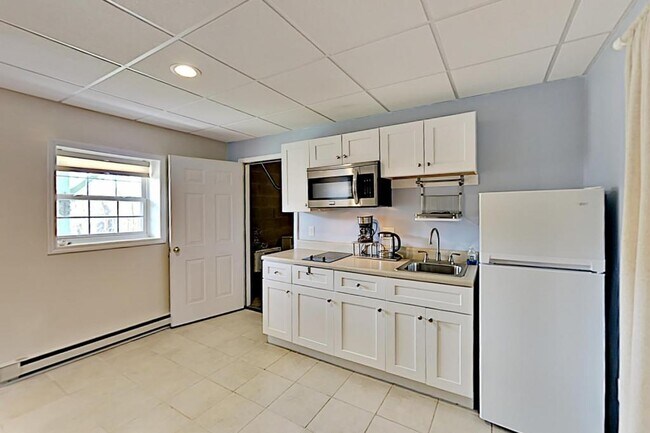 Building Photo - 12 Ox Creek Unit A