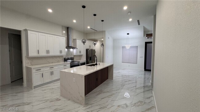 Foto del edificio - 3614 65th St W