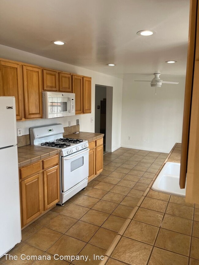 Building Photo - 2 br, 1 bath House - 3821 Edna Place