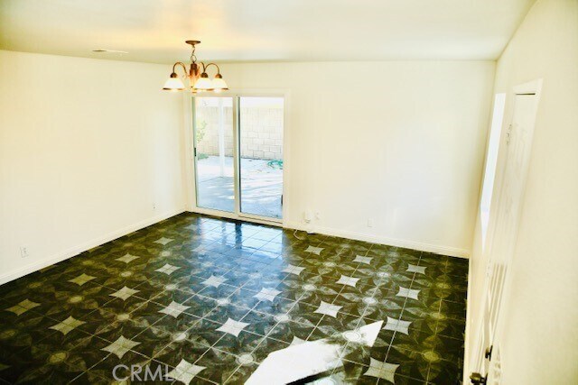 Building Photo - 770 E Nocta St