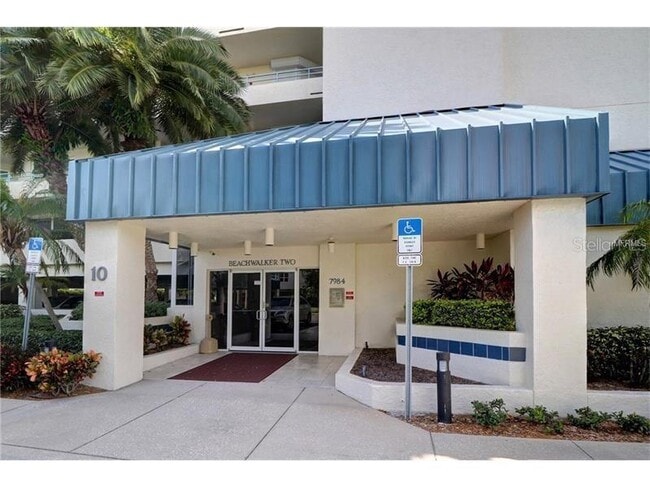 Building Photo - 7984 Sailboat Key Blvd S