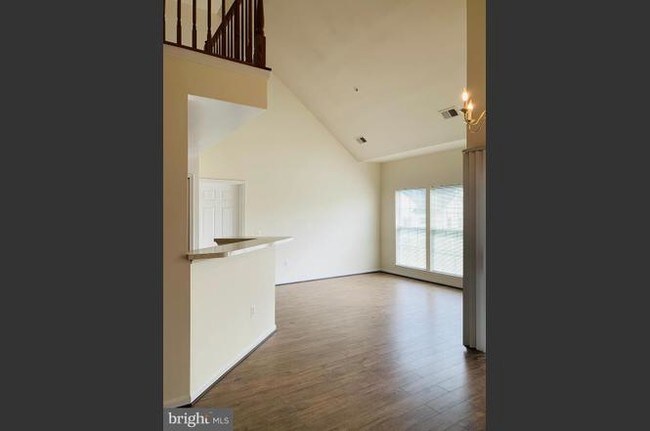 Building Photo - 15614 Everglade Ln